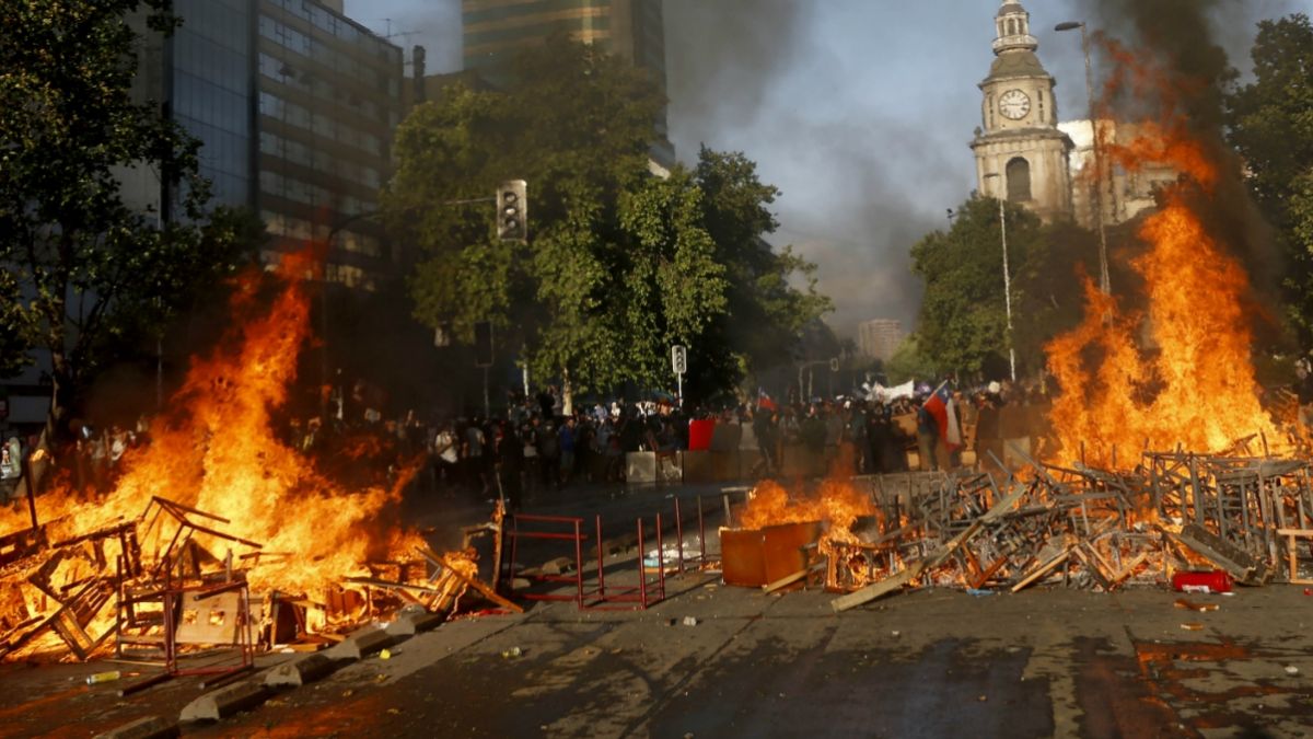 Falsa condena de la violencia