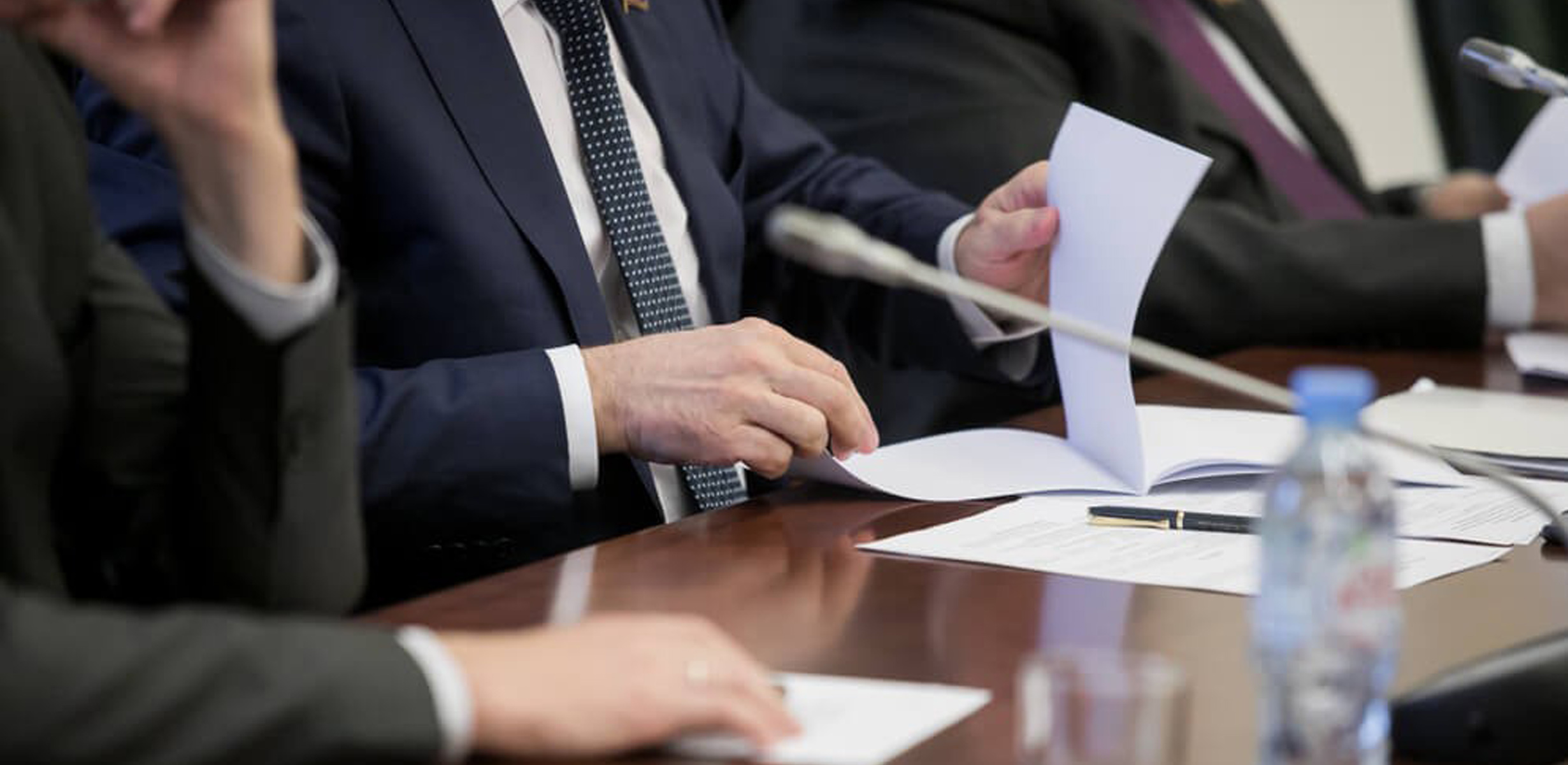 Santa revolución democrática